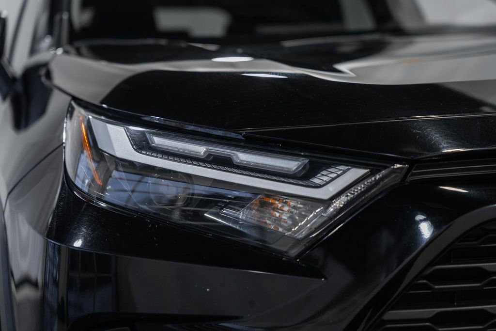 Used 2024 Toyota RAV4 LE image 11