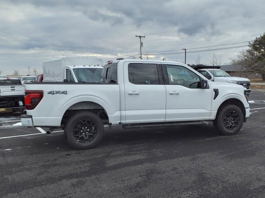 New 2025 Ford F150 XLT w/ Equipment Group 302A MID image 8