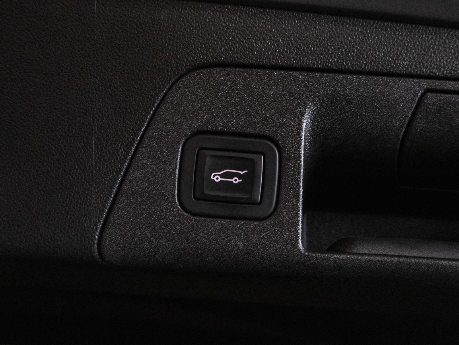 Used 2023 Buick Envision Essence image 24