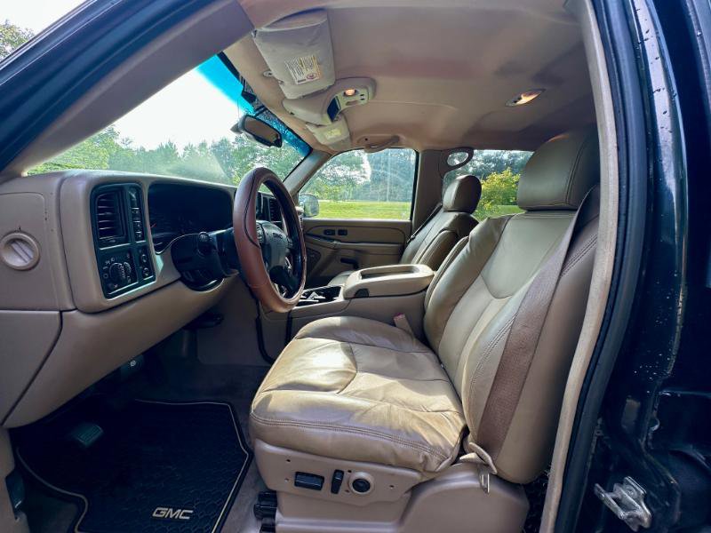 Used 2004 GMC Sierra 2500 SLT w/ Heavy-Duty Power Package image 5