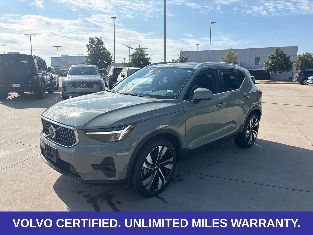 Certified 2023 Volvo XC40 B5 Plus w/ Driver Assist Package AWD/4WD 360° Tour