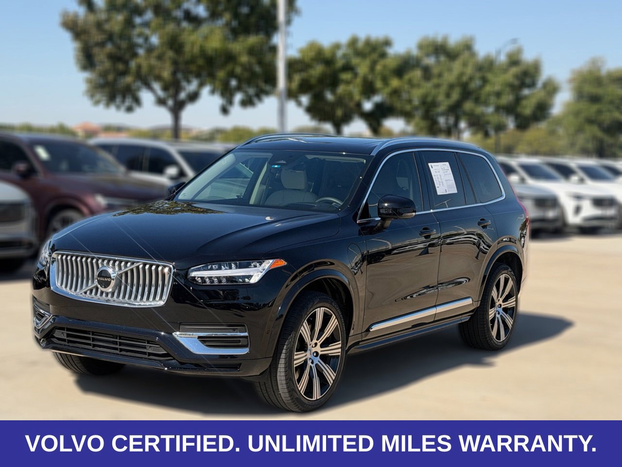 Certified 2025 Volvo XC90 T8 Ultra w/ Protection Package Premier AWD/4WD image 4