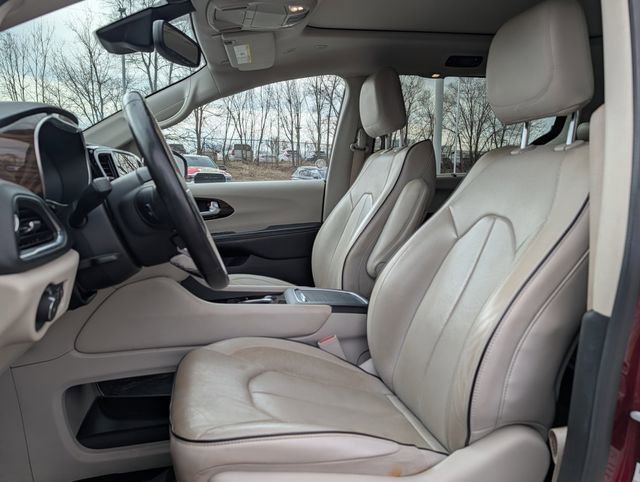 Used 2021 Chrysler Pacifica Limited w/ Premium & Safety Sphere Group image 8