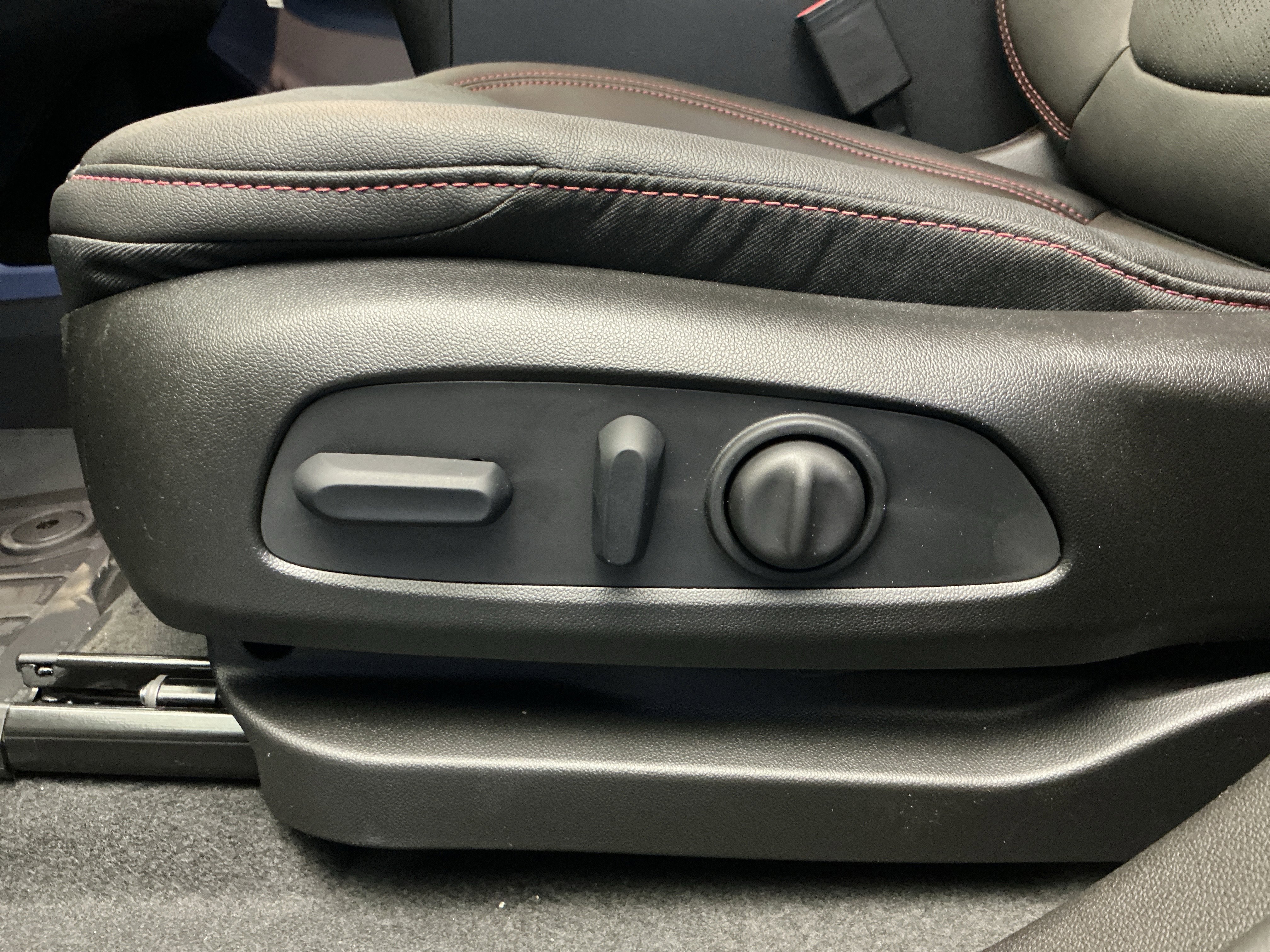 New 2027 Chevrolet Bolt RS w/ Technology Package image 13