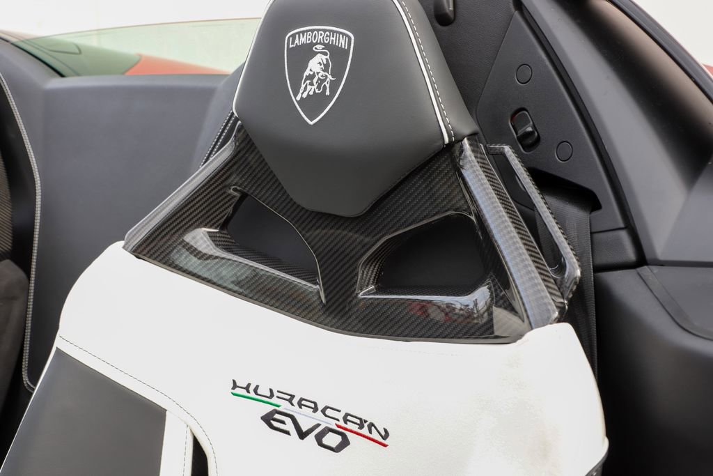 Used 2024 Lamborghini Huracan EVO AWD/4WD image 70