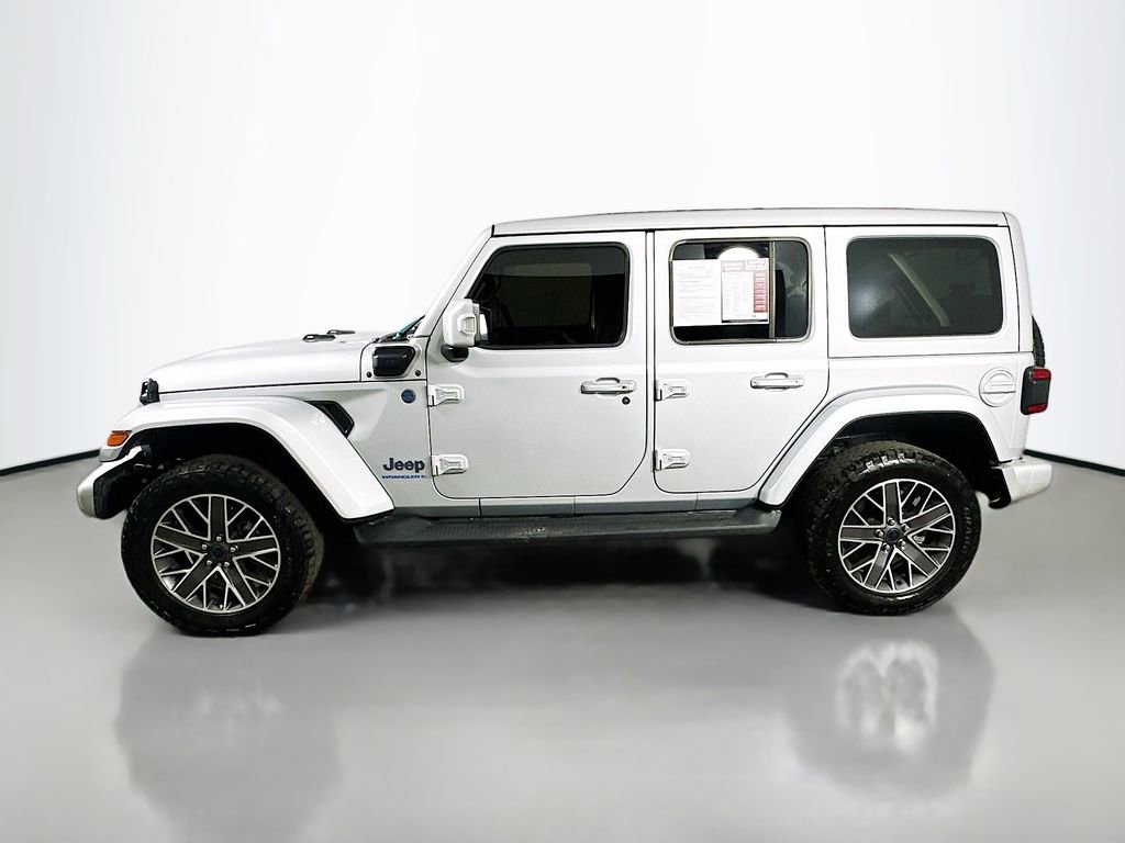 Used 2024 Jeep Wrangler High Altitude AWD/4WD image 5