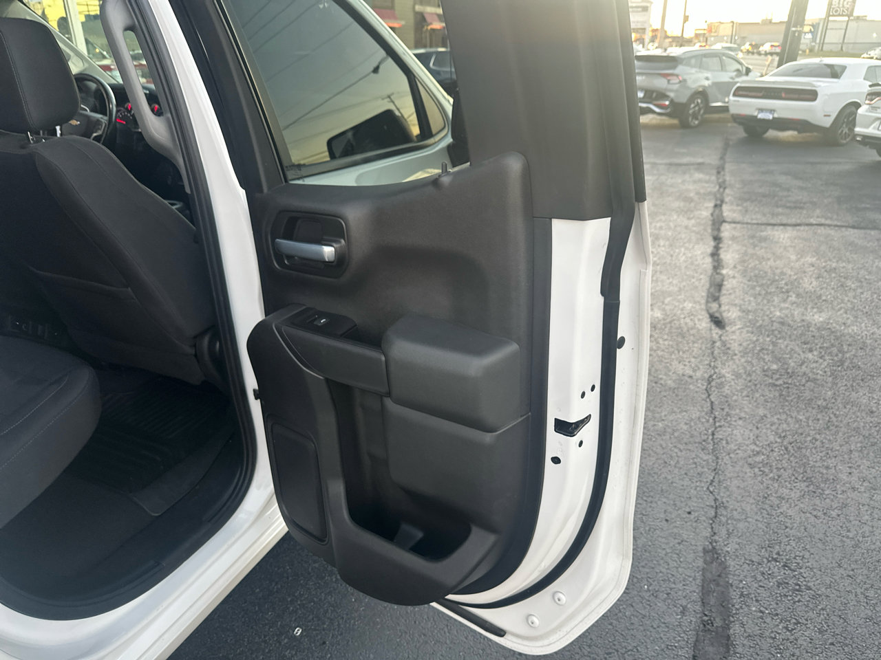 Used 2020 Chevrolet Silverado 1500 LT w/ All-Star Edition image 24