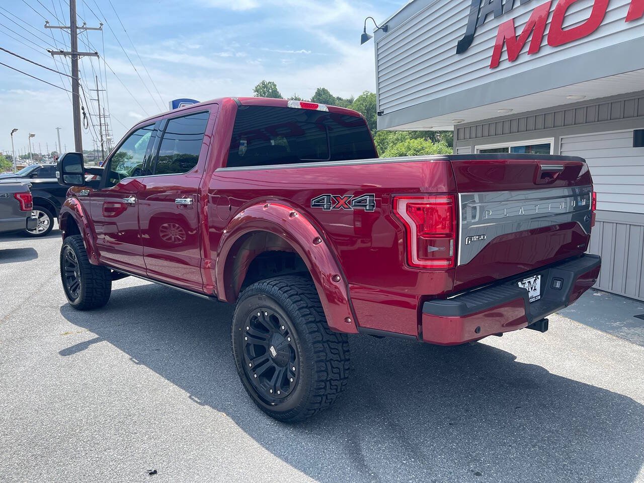 Used 2015 Ford F150 Platinum w/ Equipment Group 701A Luxury AWD/4WD image 5