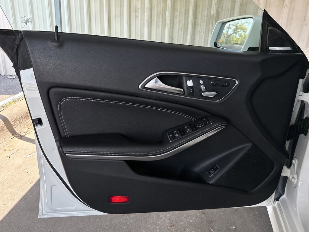 Used 2017 Mercedes-Benz CLA 250 image 10