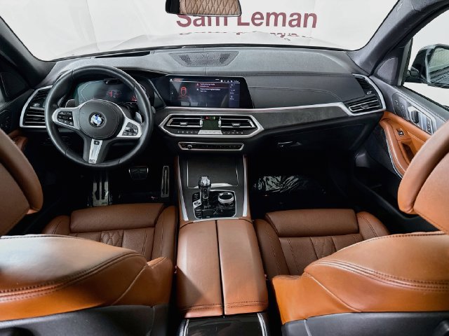 Used 2022 BMW X5 xDrive40i w/ M Sport Package AWD/4WD image 23