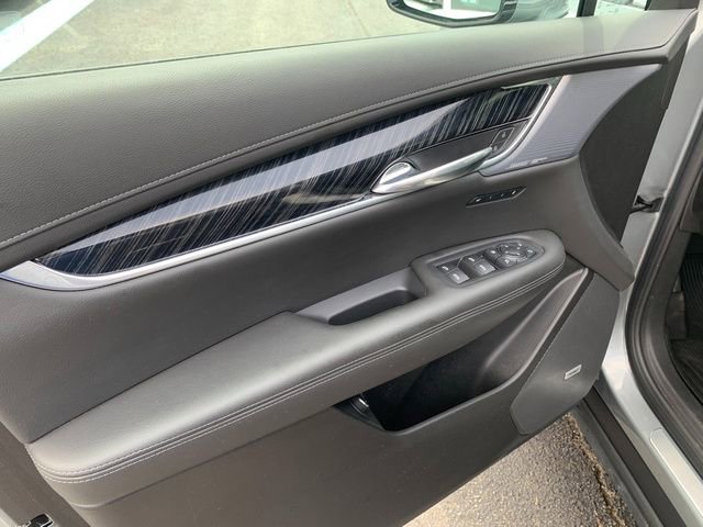 Used 2024 Cadillac XT6 Premium Luxury w/ LPO, Floor Liner Package AWD/4WD image 20
