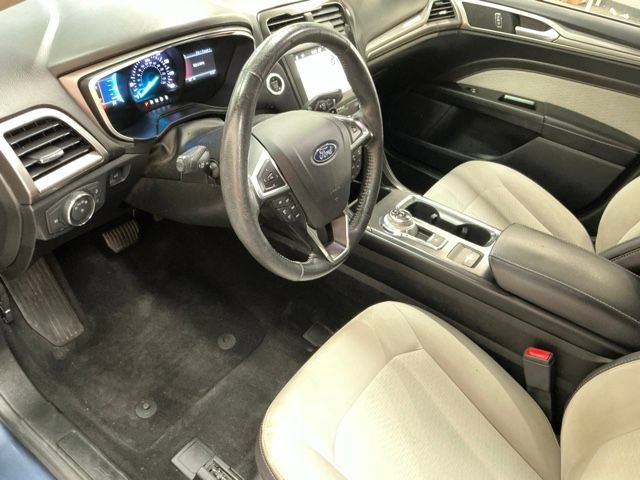 Used 2019 Ford Fusion SE w/ Equipment Group 151A FWD image 14