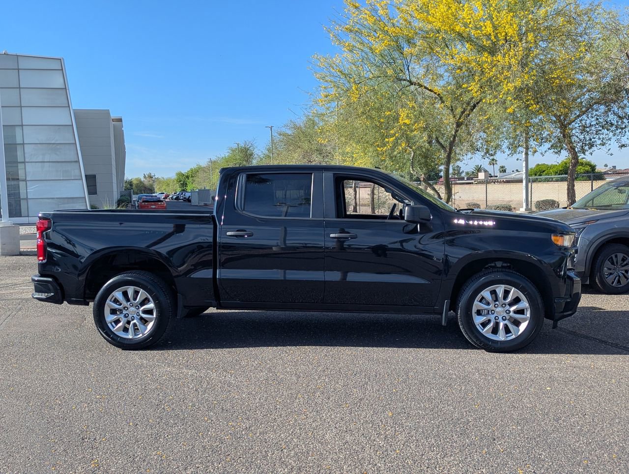 Used 2020 Chevrolet Silverado 1500 Custom w/ Custom Value Package image 6