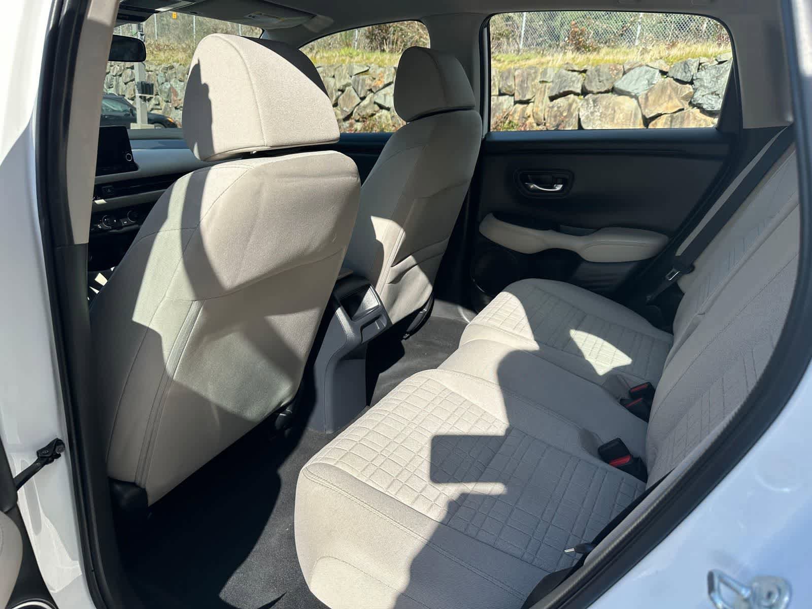 Used 2024 Honda HR-V LX image 11