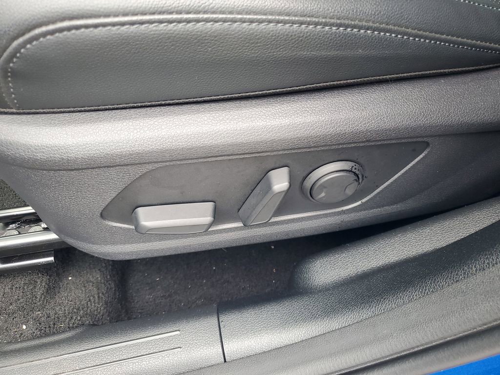 Used 2023 Kia Sportage SX image 7
