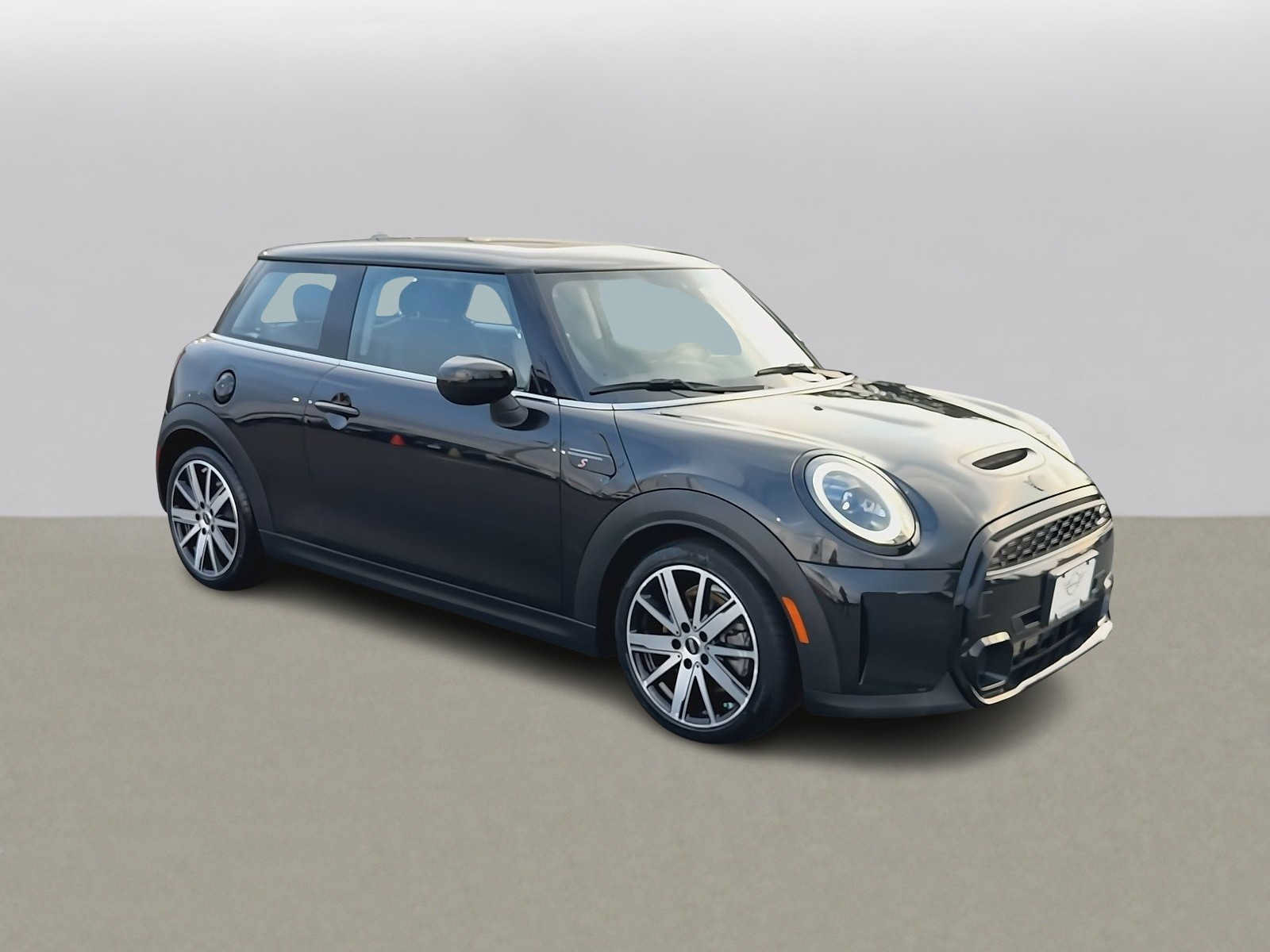 Used 2024 MINI Cooper S FWD image 2