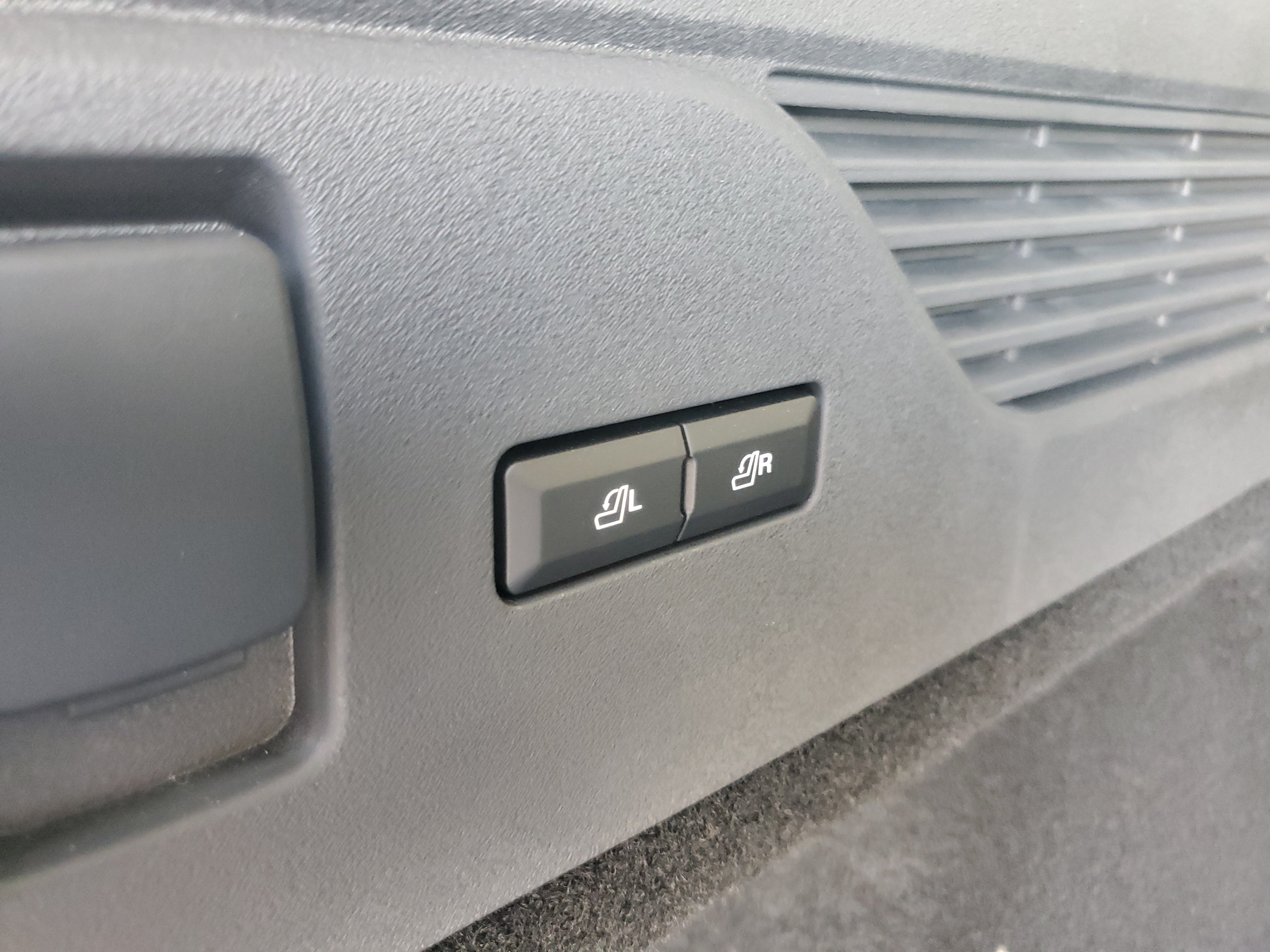New 2026 Lincoln Nautilus Reserve AWD/4WD image 33