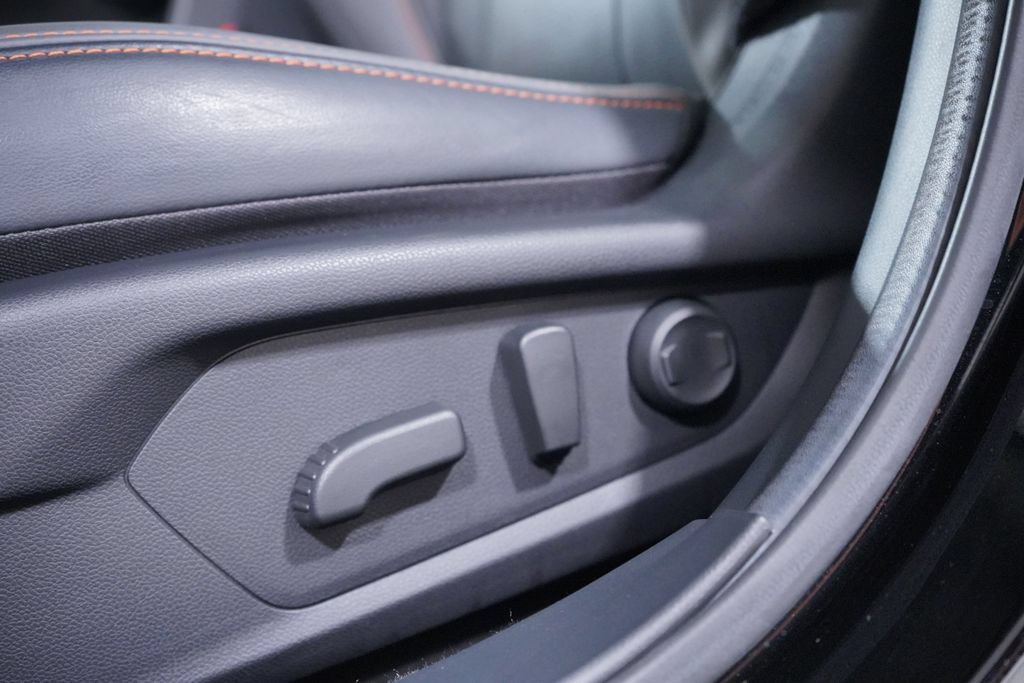 Used 2024 Subaru Crosstrek 2.5i Limited w/ Crosstrek Mirror Package AWD/4WD image 8