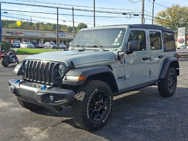 Certified 2023 Jeep Wrangler Unlimited w/ 8.4" Radio Group AWD/4WD image 3