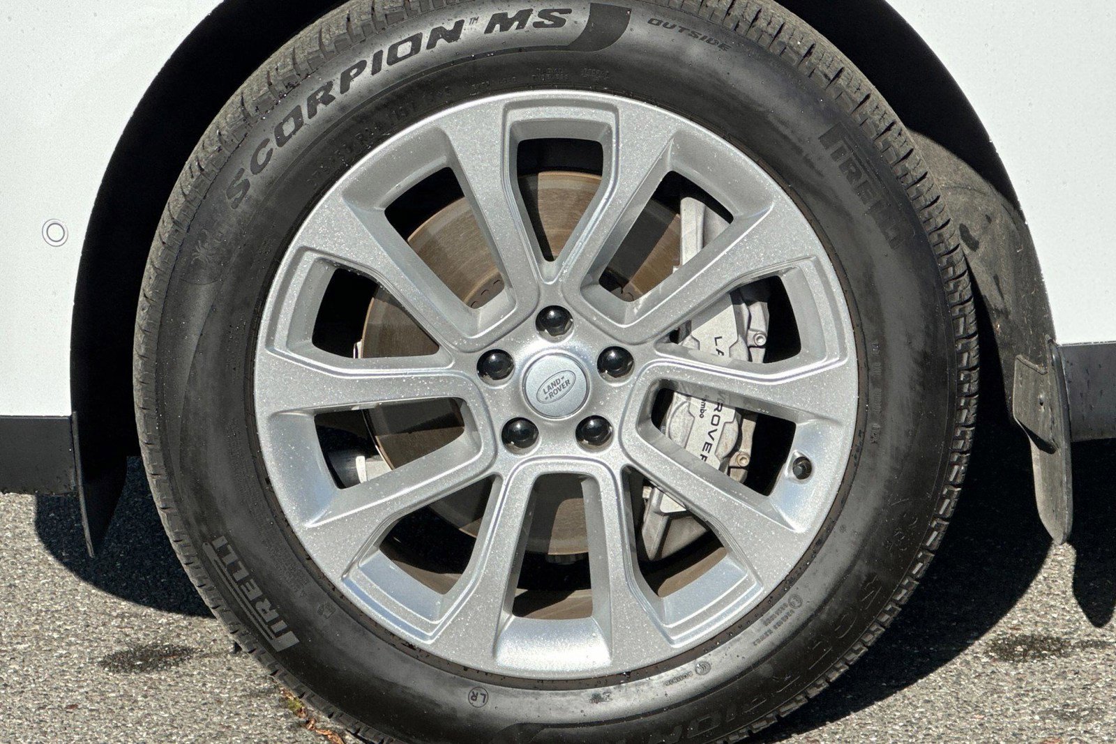 Certified 2025 Land Rover Range Rover Sport image 12