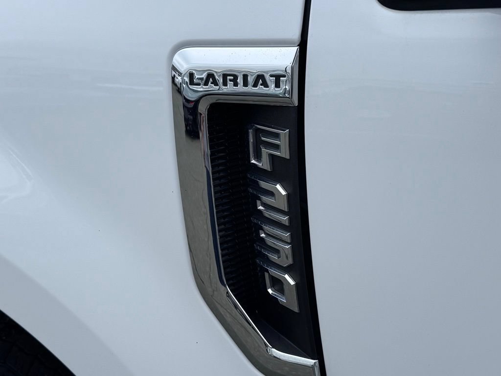Used 2021 Ford F250 Lariat w/ Lariat Value Package AWD/4WD image 40