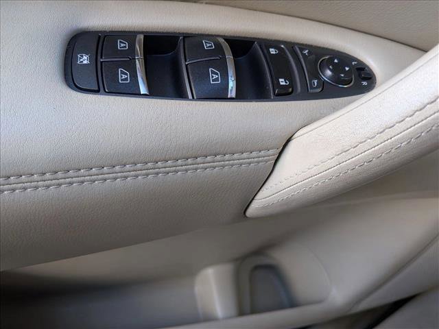 Used 2017 INFINITI QX80 4WD w/ Driver Assistance Package image 15