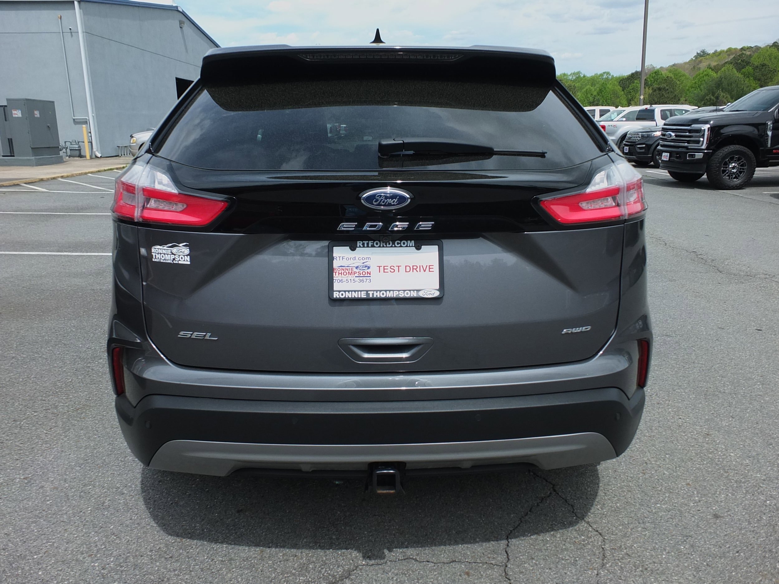 Used 2024 Ford Edge SEL w/ Convenience Package AWD/4WD image 4