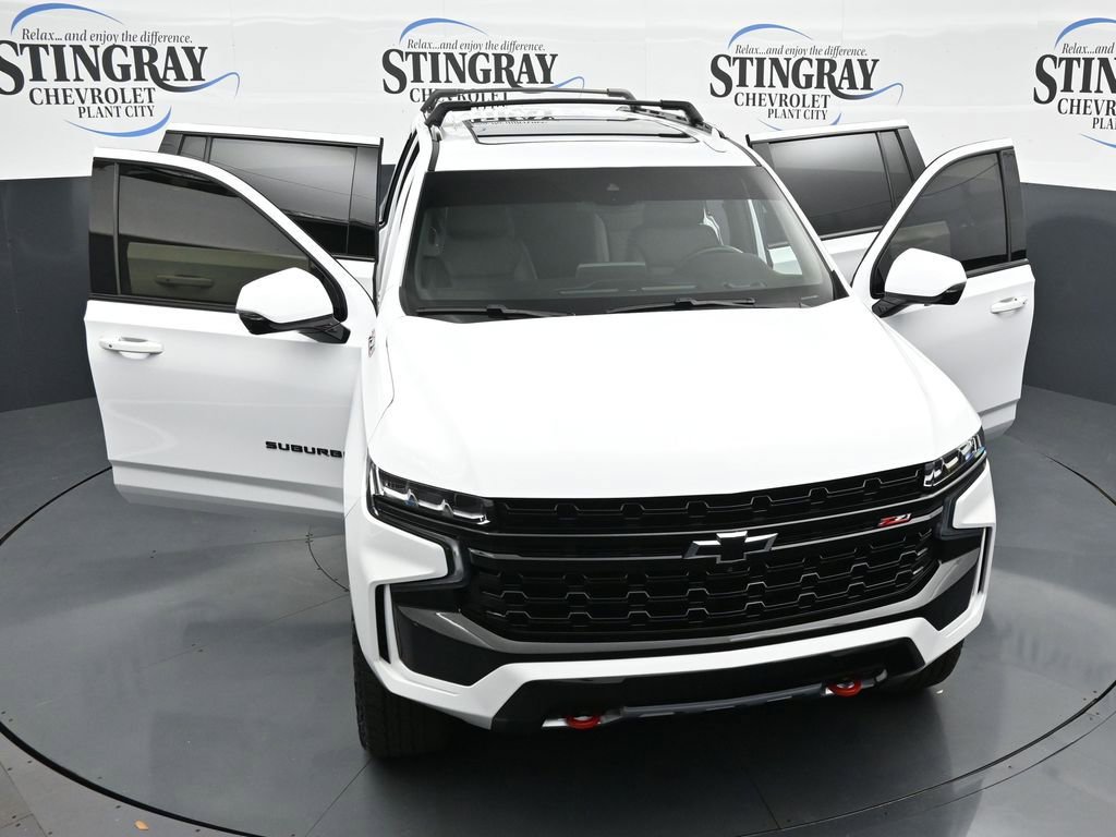 Used 2024 Chevrolet Suburban Z71 w/ Luxury Package AWD/4WD image 25