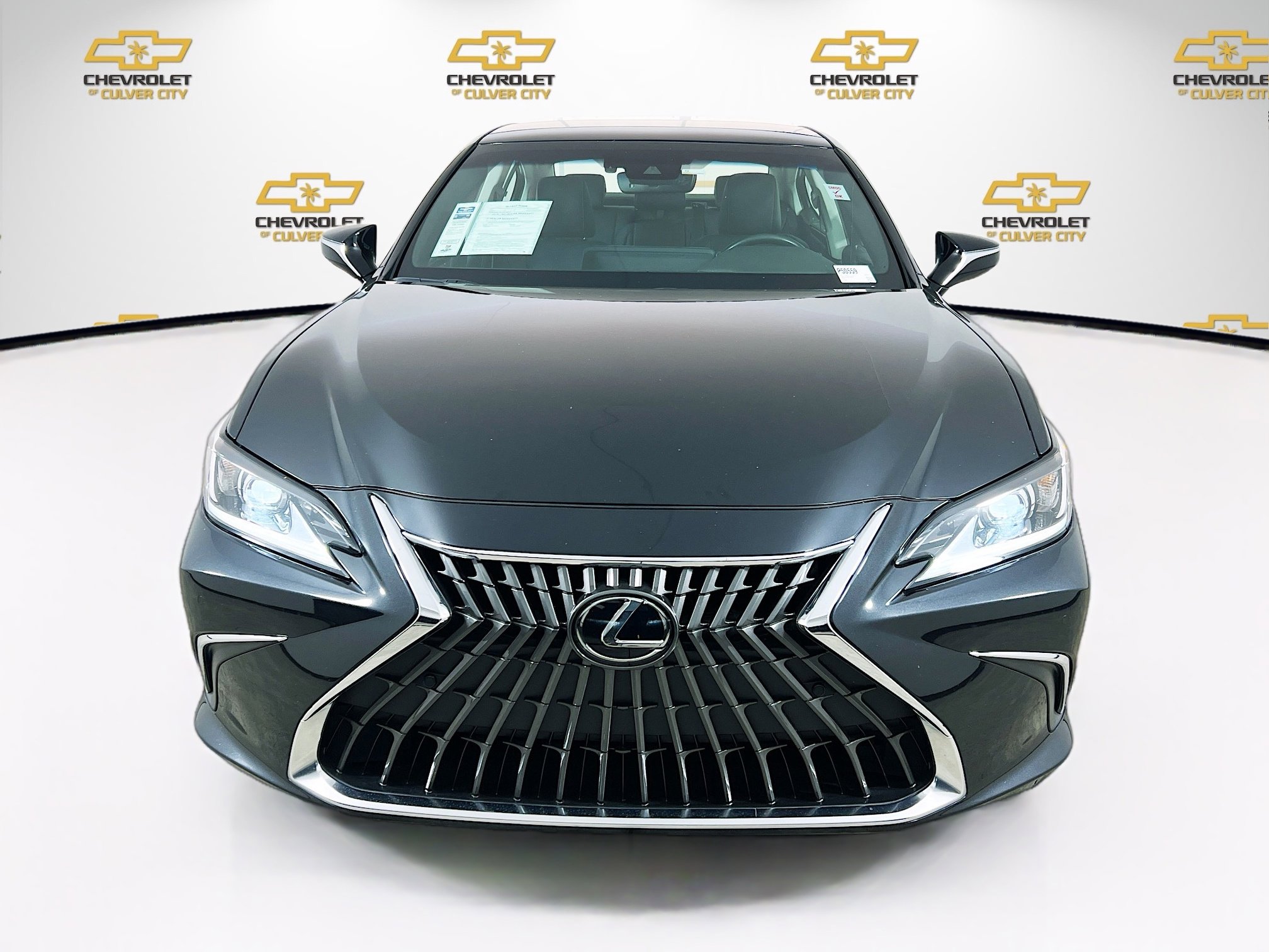 Used 2022 Lexus ES 350 w/ Premium Package image 2