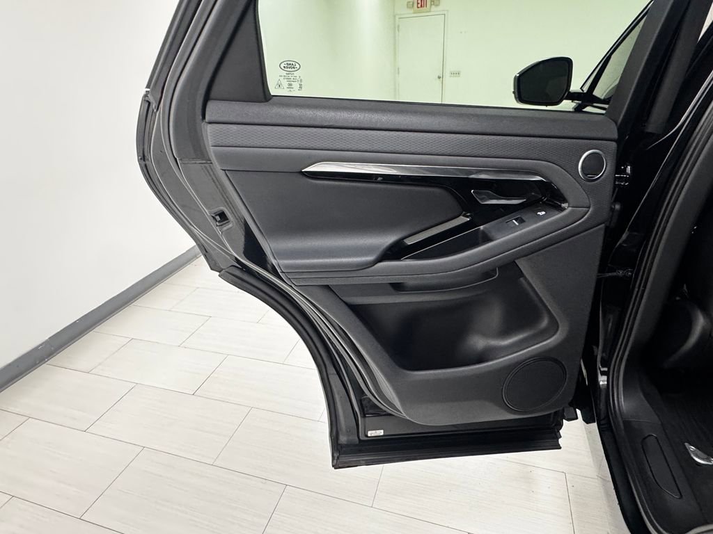 Used 2021 Land Rover Range Rover Evoque S image 10