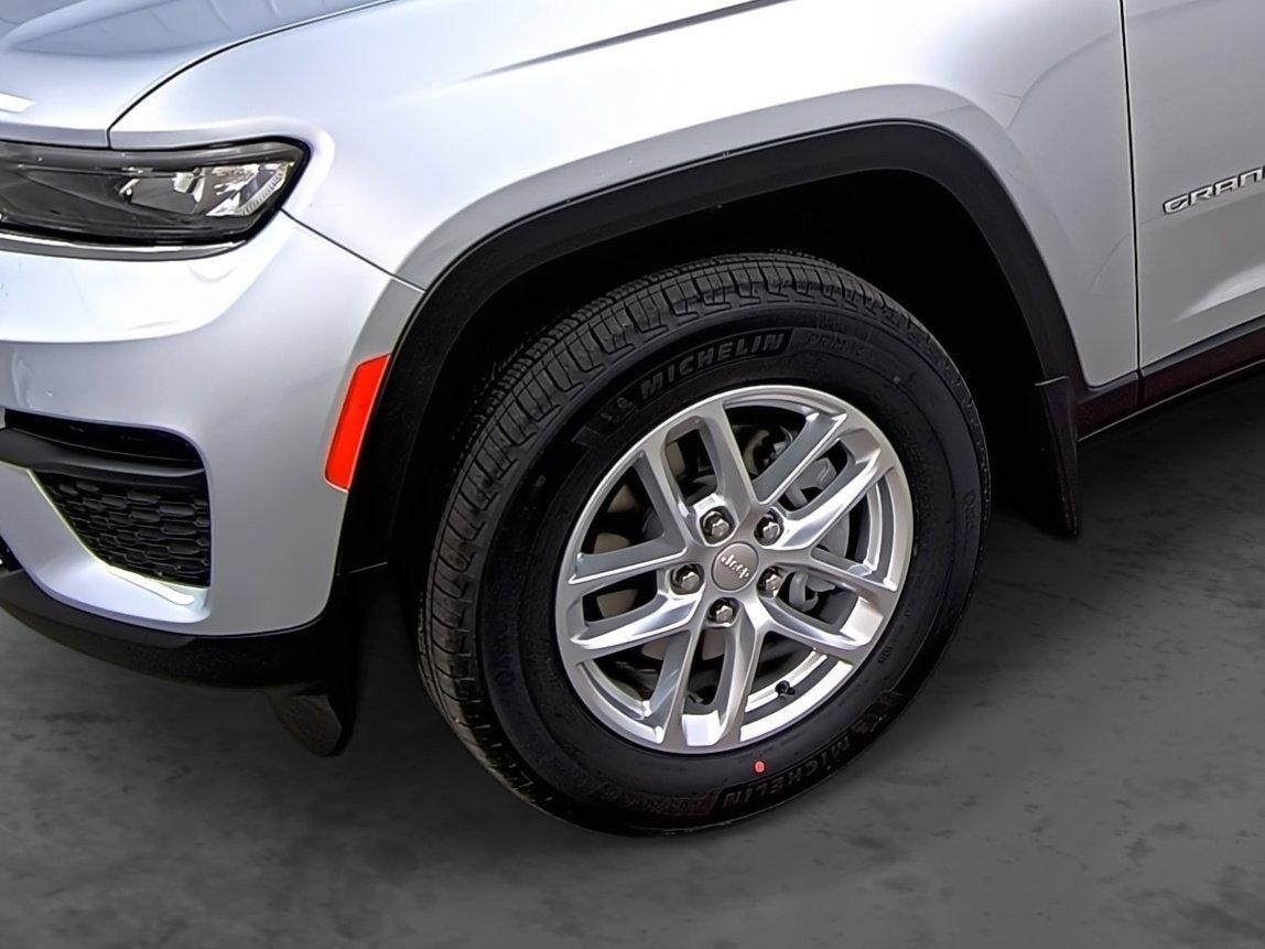New 2026 Jeep Grand Cherokee Laredo X AWD/4WD image 7