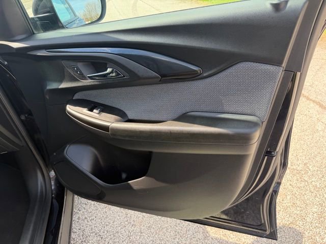 Used 2023 Chevrolet TrailBlazer LT image 33