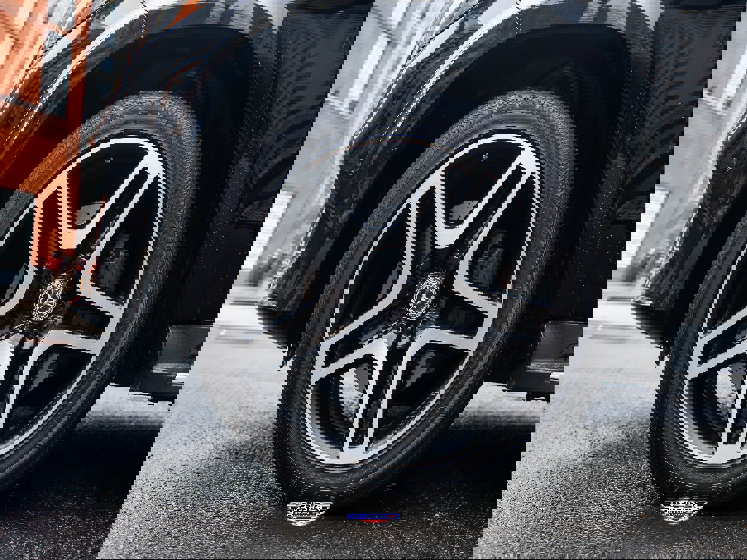 Used 2017 Mercedes-Benz GLS 550 550 4MATIC w/ Driver Assistance Package image 10