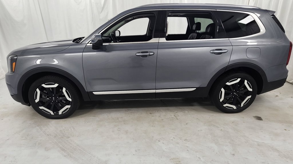 Used 2025 Kia Telluride S AWD/4WD image 6