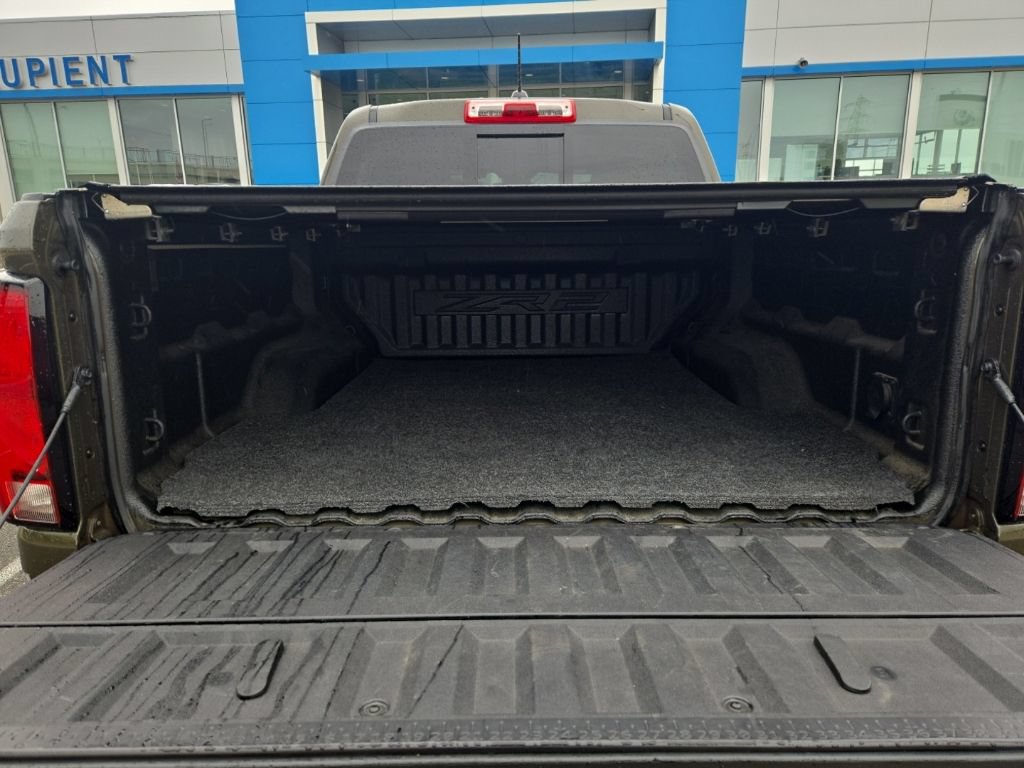 Used 2024 Chevrolet Colorado ZR2 w/ ZR2 Convenience Package III AWD/4WD image 14