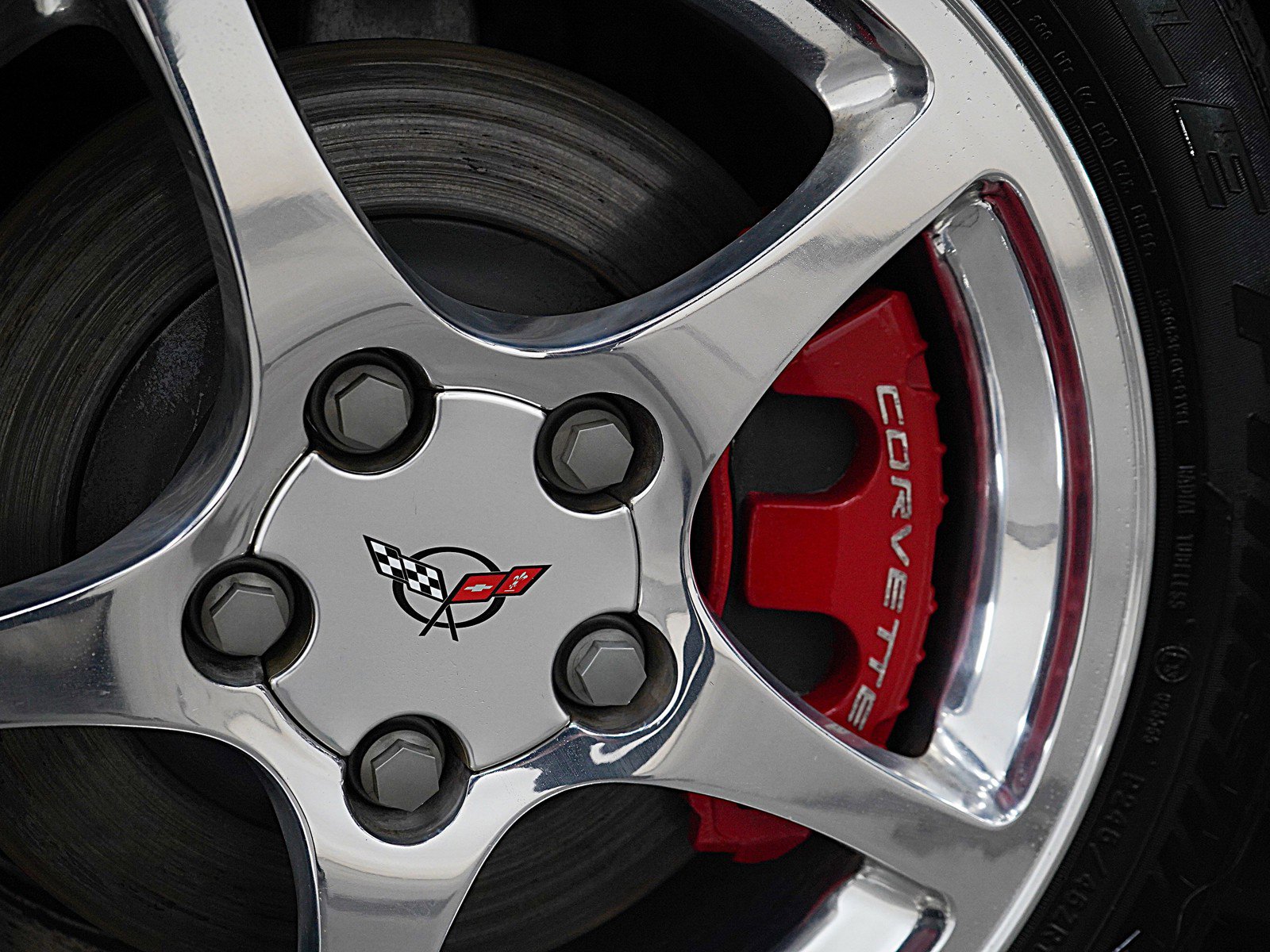 Used 2001 Chevrolet Corvette Convertible w/ Preferred Equipment Group1 image 33