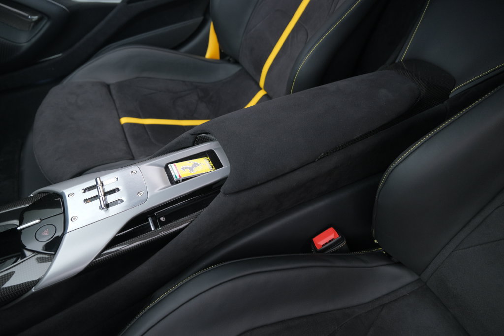Used 2025 Ferrari 12Cilindri RWD image 13