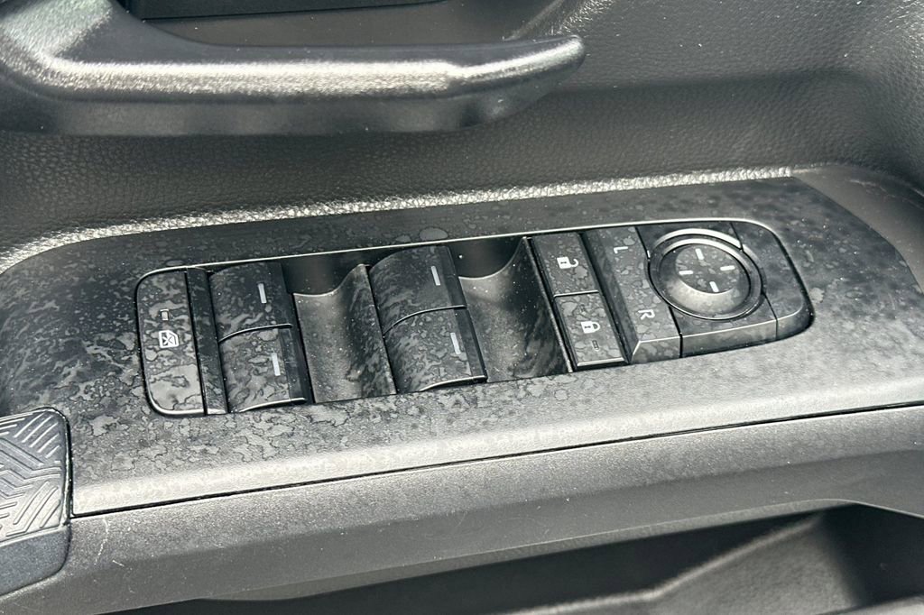 Used 2025 Toyota Tacoma SR5 image 12