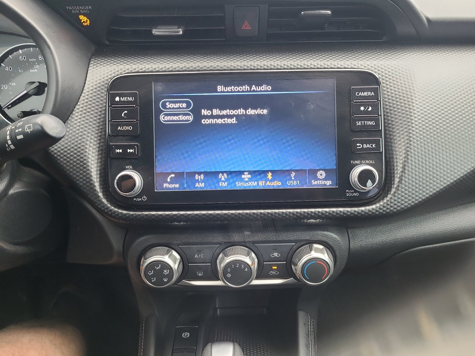 Used 2024 Nissan Kicks SV FWD image 18