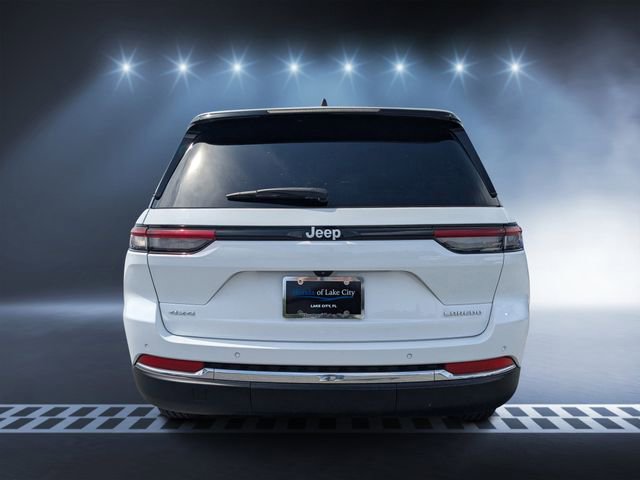 Used 2024 Jeep Grand Cherokee Laredo X w/ Trailer Tow Package AWD/4WD image 4