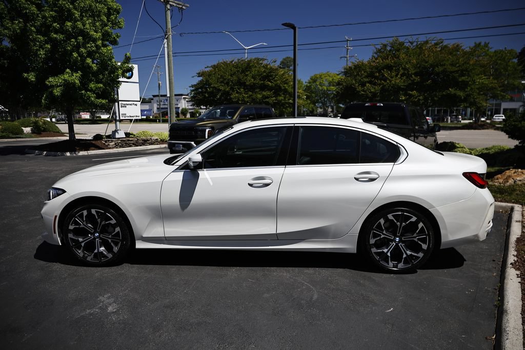 Used 2026 BMW 330i xDrive Sedan AWD/4WD image 14