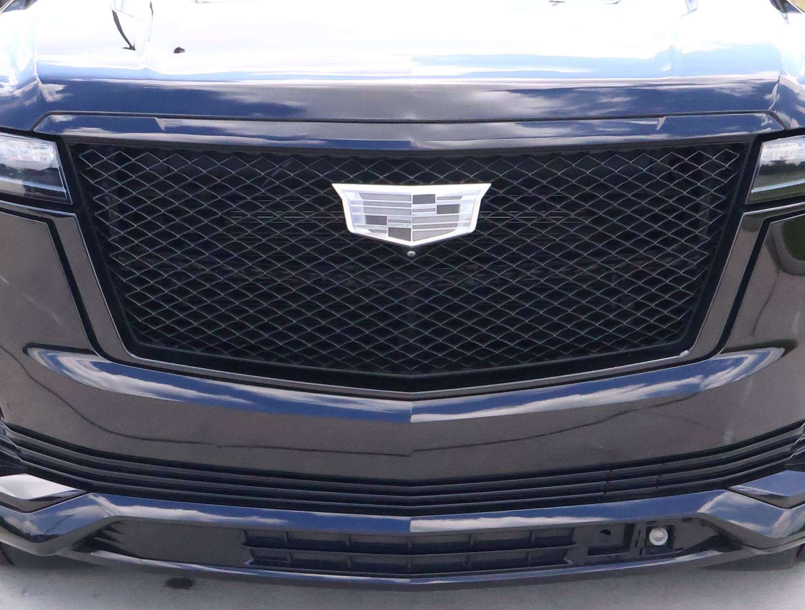 Used 2024 Cadillac Escalade Sport w/ LPO, ONYX Package AWD/4WD image 8