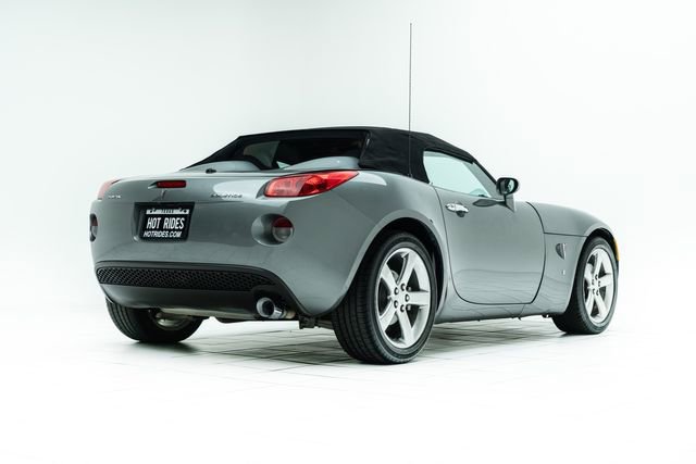 Used 2007 Pontiac Solstice Convertible w/ Premium Package RWD image 12