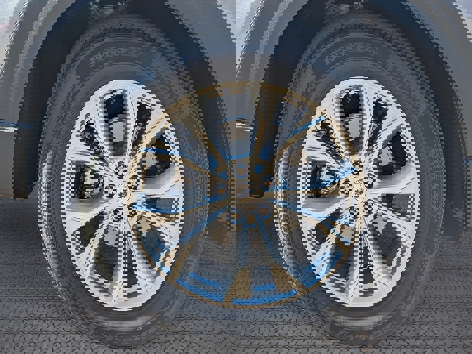 Used 2021 Ford Explorer XLT w/ Equipment Group 202A image 10