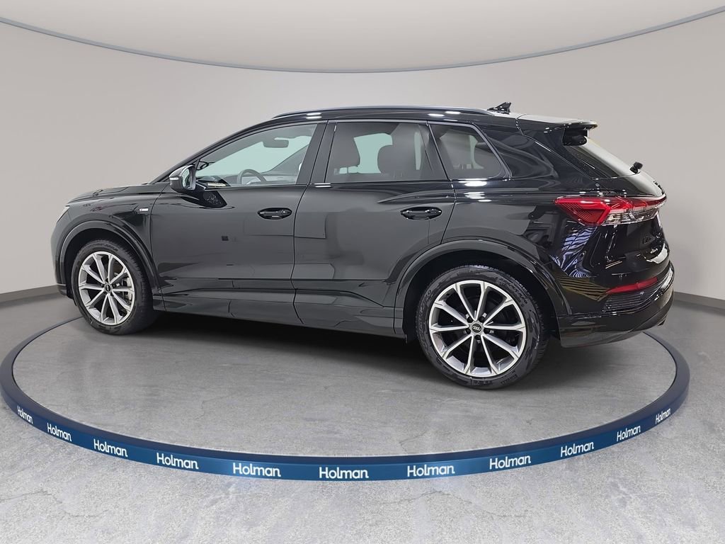 New 2026 Audi Q4 e-tron Premium image 8