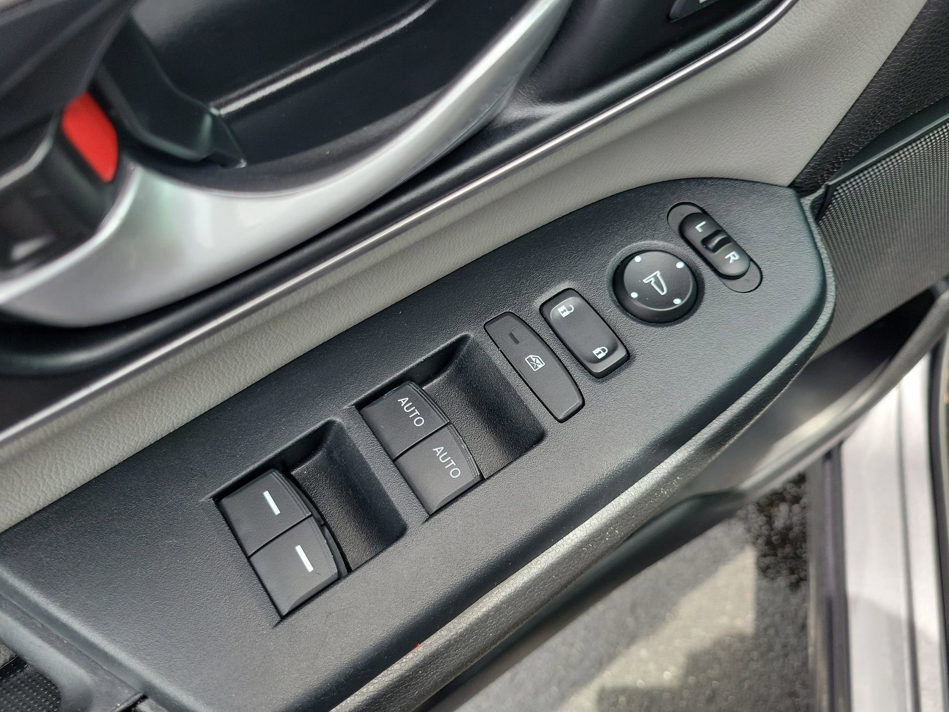 Used 2021 Honda CR-V EX-L image 19