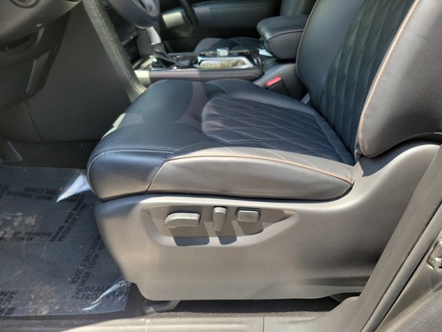 Used 2024 Nissan Armada Platinum w/ Captain's Chairs Package RWD image 15