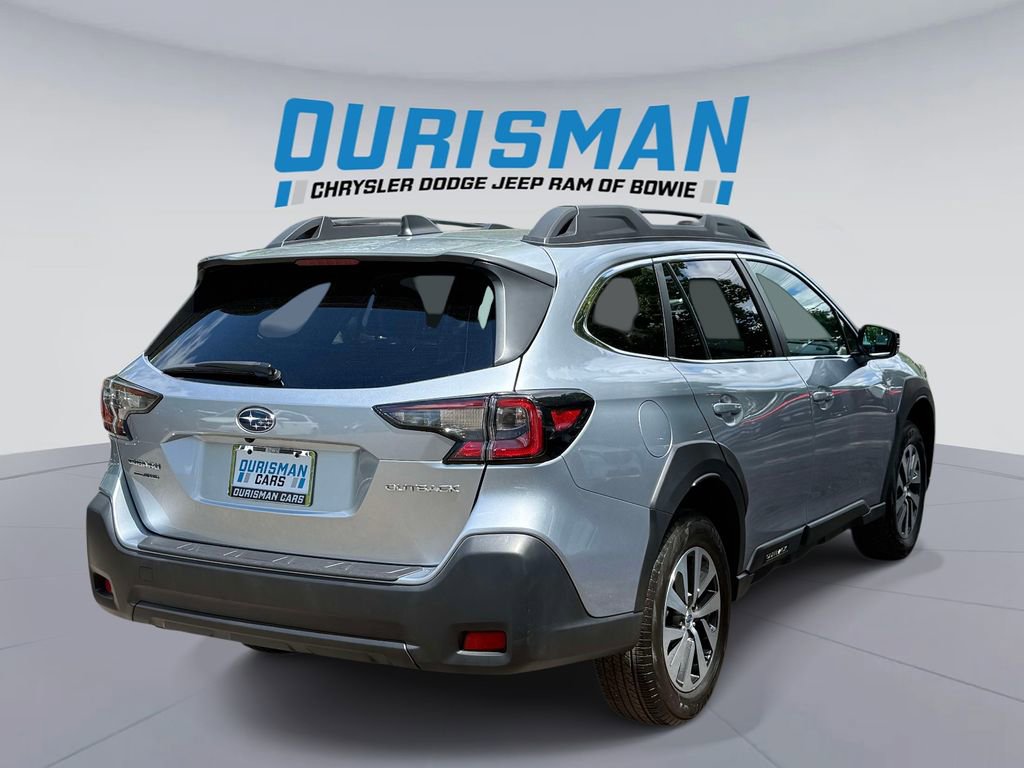 Used 2024 Subaru Outback Premium AWD/4WD image 2