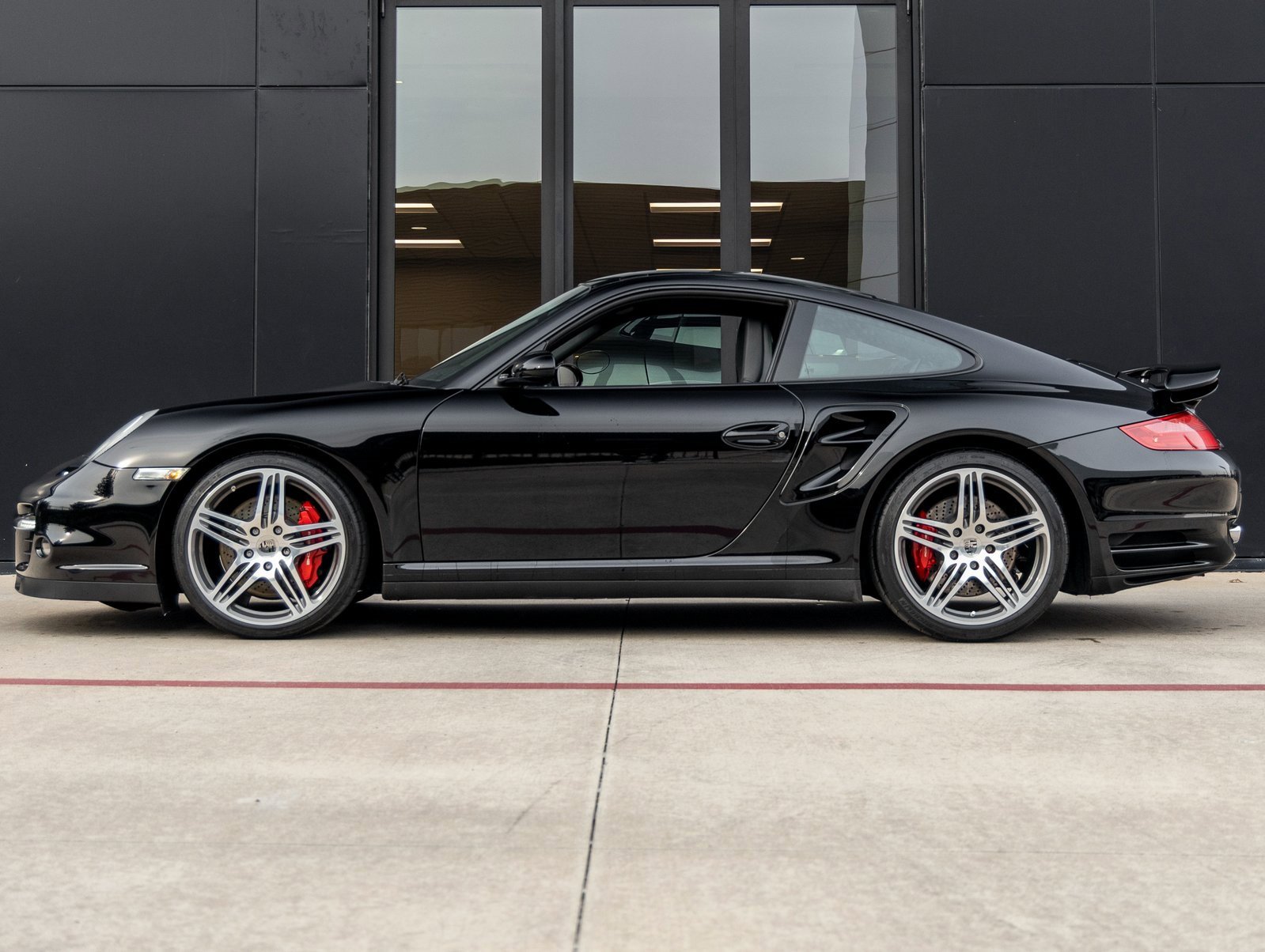Used 2008 Porsche 911 Turbo image 9