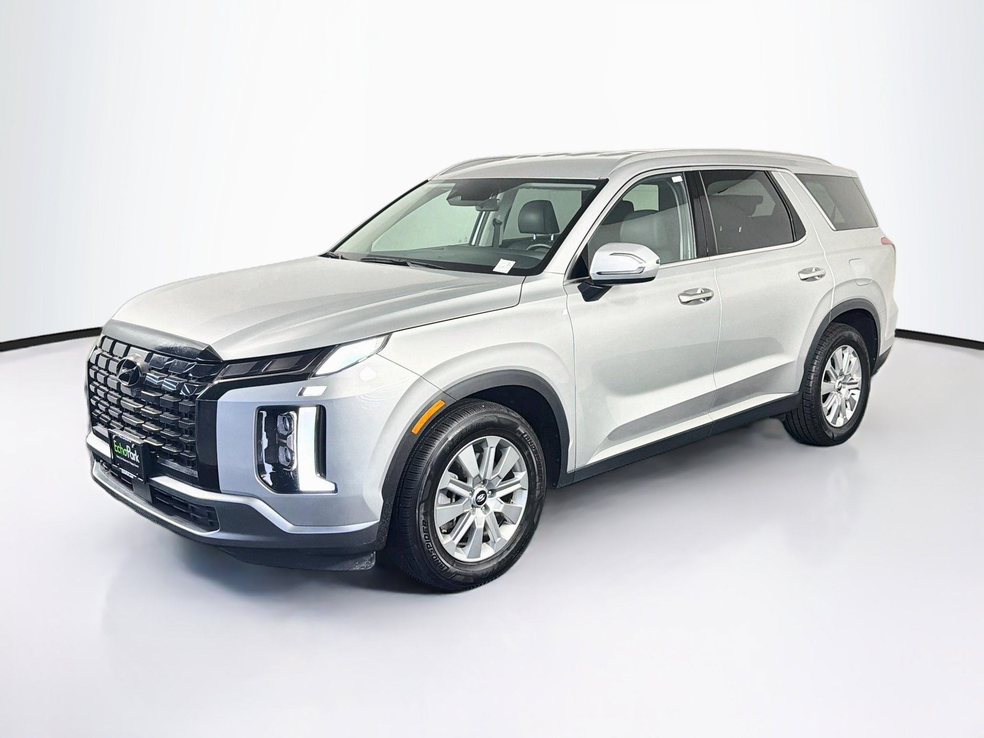 Used 2024 Hyundai Palisade SEL FWD image 3